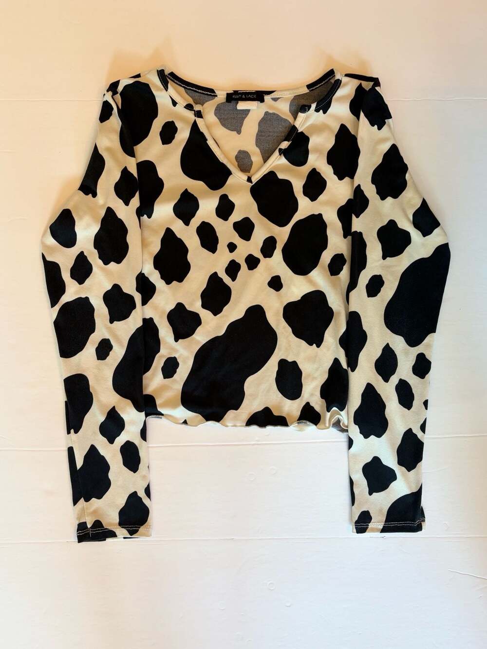 Ruby & Lace Cow Print Long Sleeve Lettuce Edge Top Size M